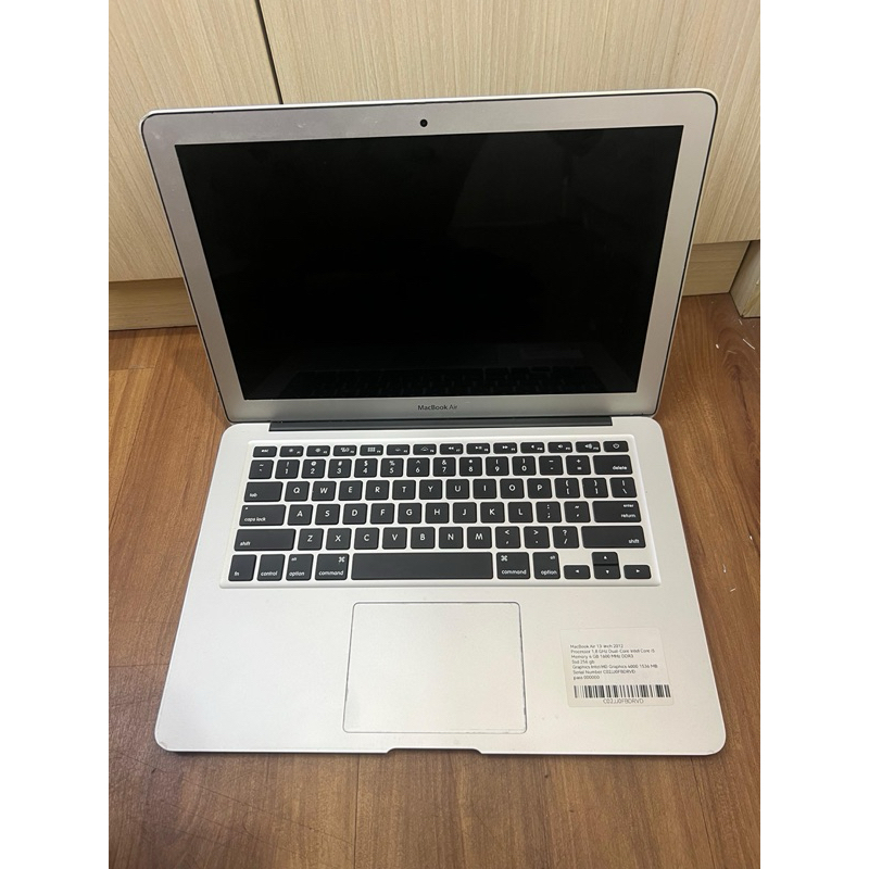 Second Macbook Air 2012 13 Inch i5 RAM 4GB SSD 256GB