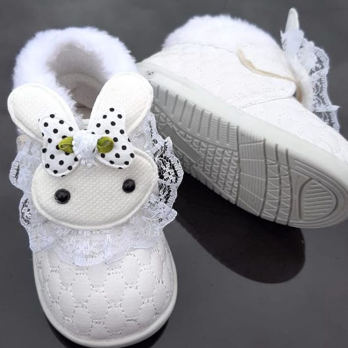 KF7 Sepatu Anak Perempuan Bunyi Cit Cit Umur 12 Tahun