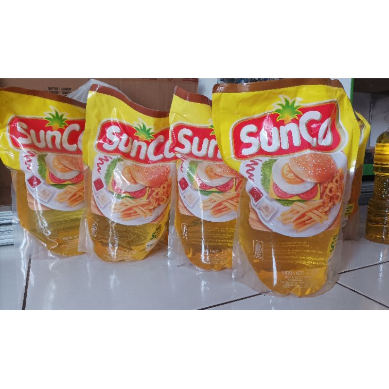 

minyak goreng sunco kemasan 2 liter