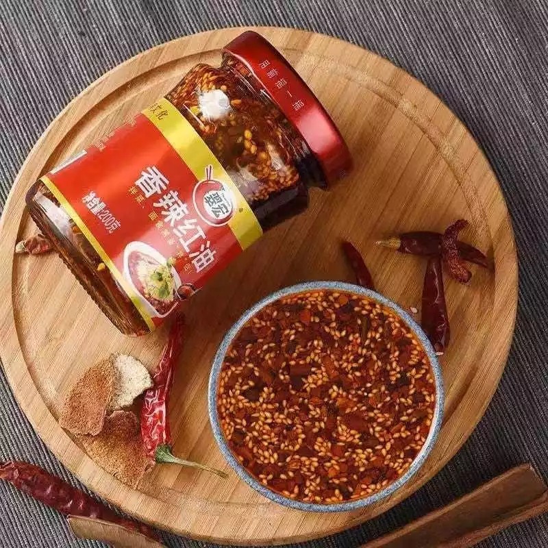 

[200g] chili oil/minyak cabe/seasond chil oil/dimsum chili oil/mie chil oil/cuihong/香辣红油/翠宏