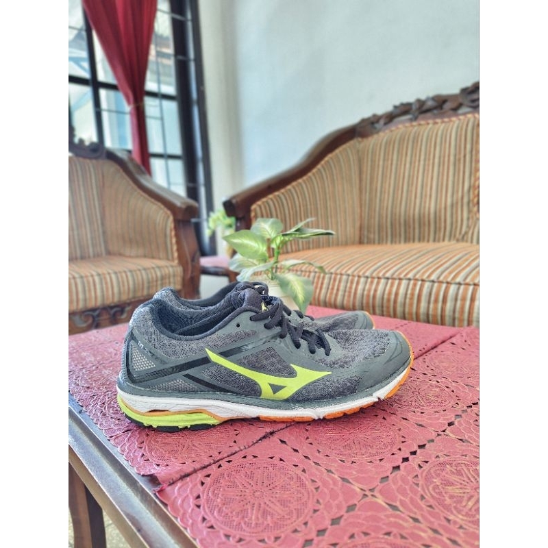 SEPATU VOLLEY COWOK MIZUNO ORIGINAL