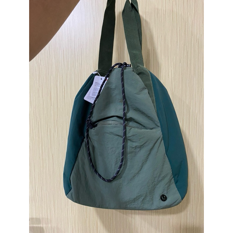 RANSEL LULU LEMON ARMY BISA TOTE BISA RANSEL