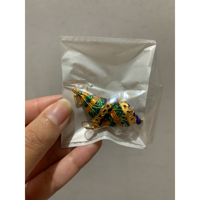 Anting India Hijau Kerucut