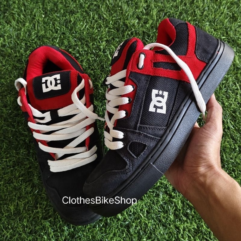 Sneakers Shoes Sepatu Model Gemuk Kulit Asli Not Vans