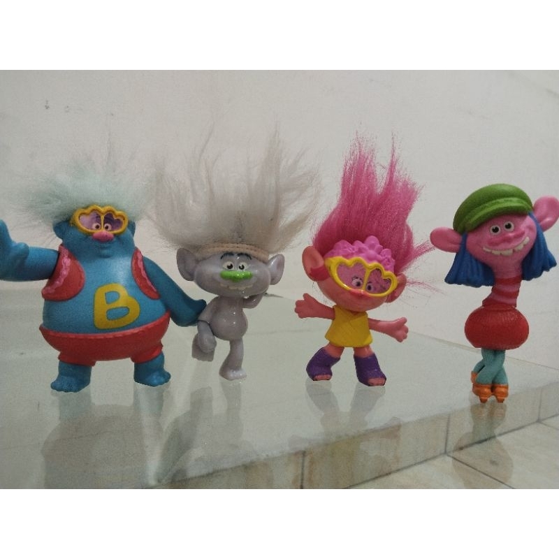 Set Mainan Trolls