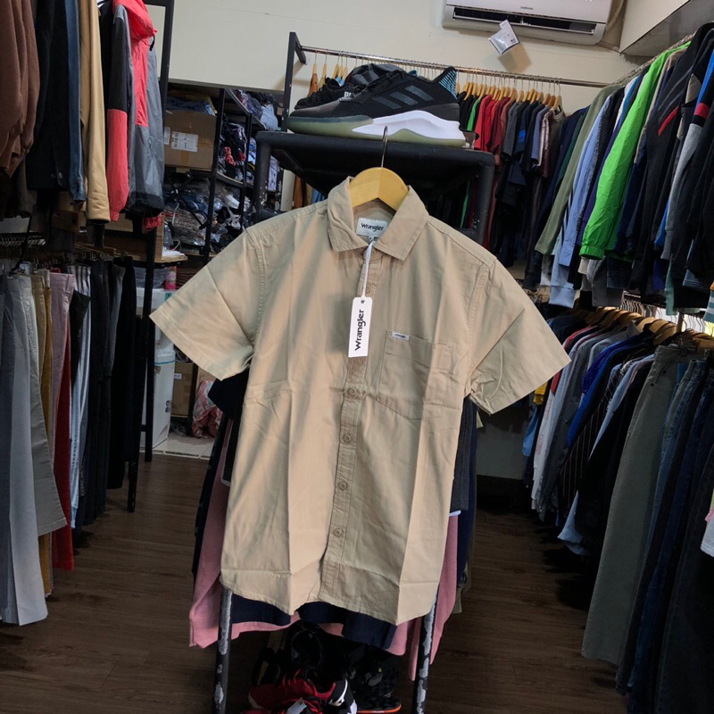 KEMEJA PENDEK WRANGLER BEIGE
