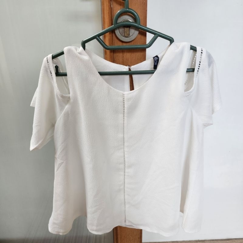 Baju Wanita CAVALIER Preloved