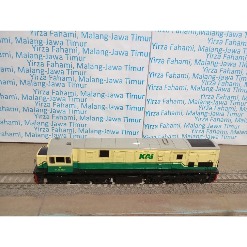 miniatur lokomotif CC 201 PJKA ( body)