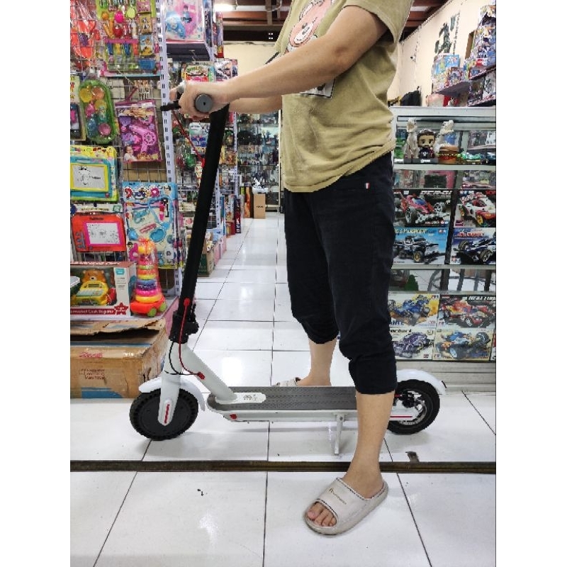 skuter otoped listrik bekas kondisi normal