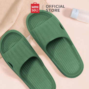 MINISO Convenient lightweight slippers / sandal slip on / sandal karet miniso