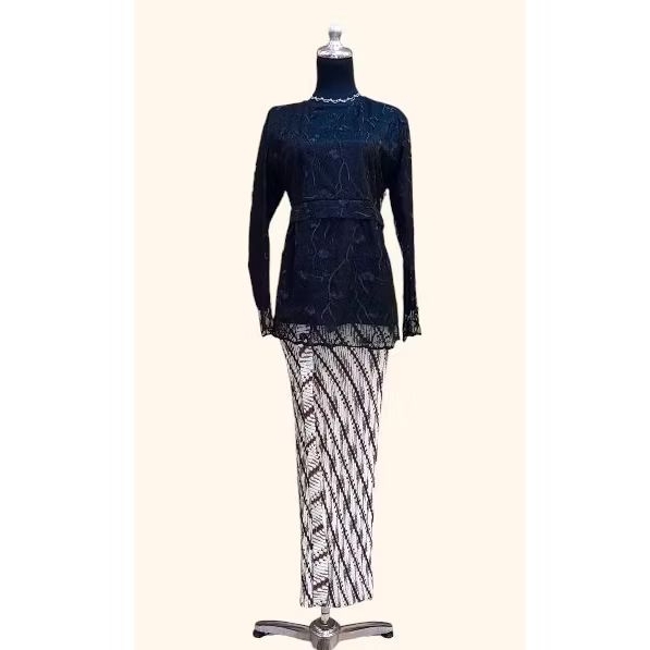 Kebaya Bali Lengan Panjang / Kebaya Hitam / Kebaya Kediri / Kebaya / Kebaya Modern / Kebaya Elegan