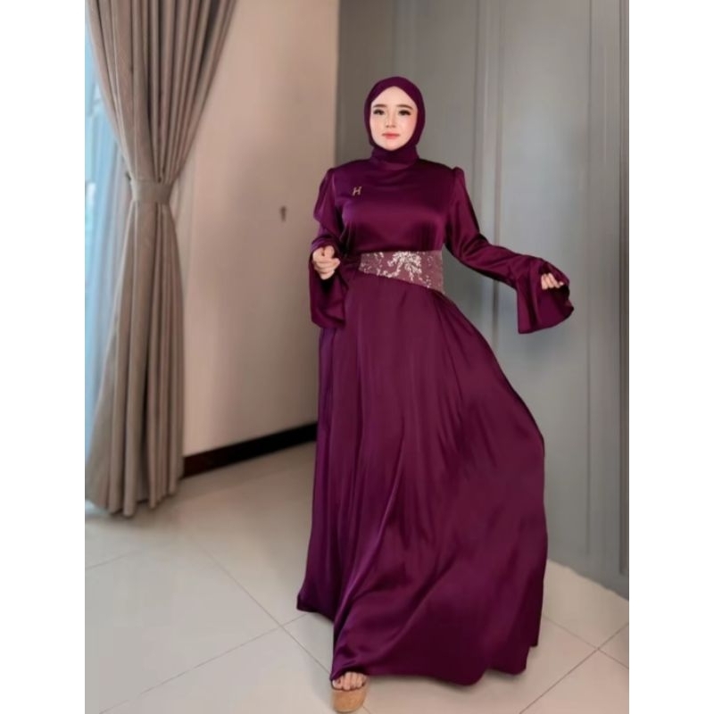 Dress by Herlin Kenza