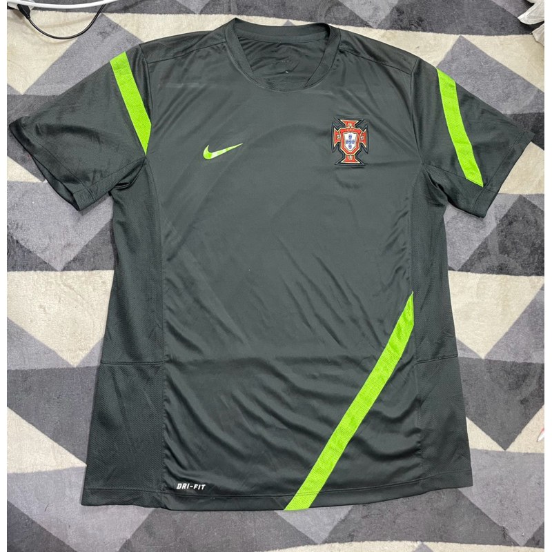 Jersey Training Portugal 2012/2013 Original Code Art 447888-060 Size L