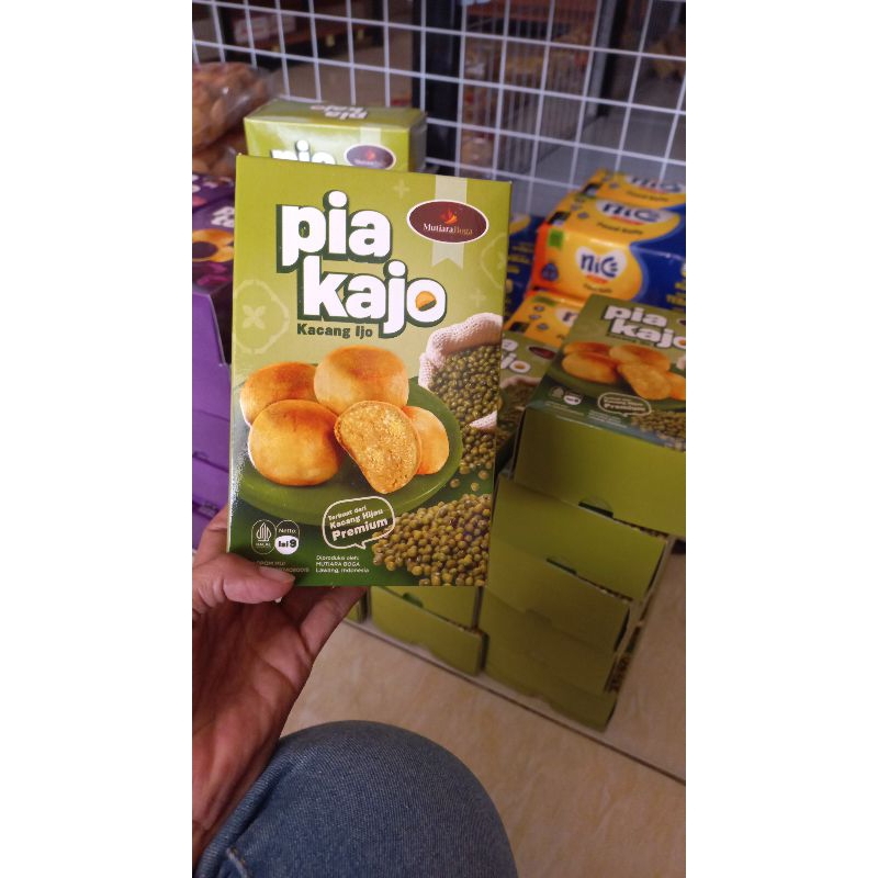 

Pia kajo pia kacang ijo khas malang