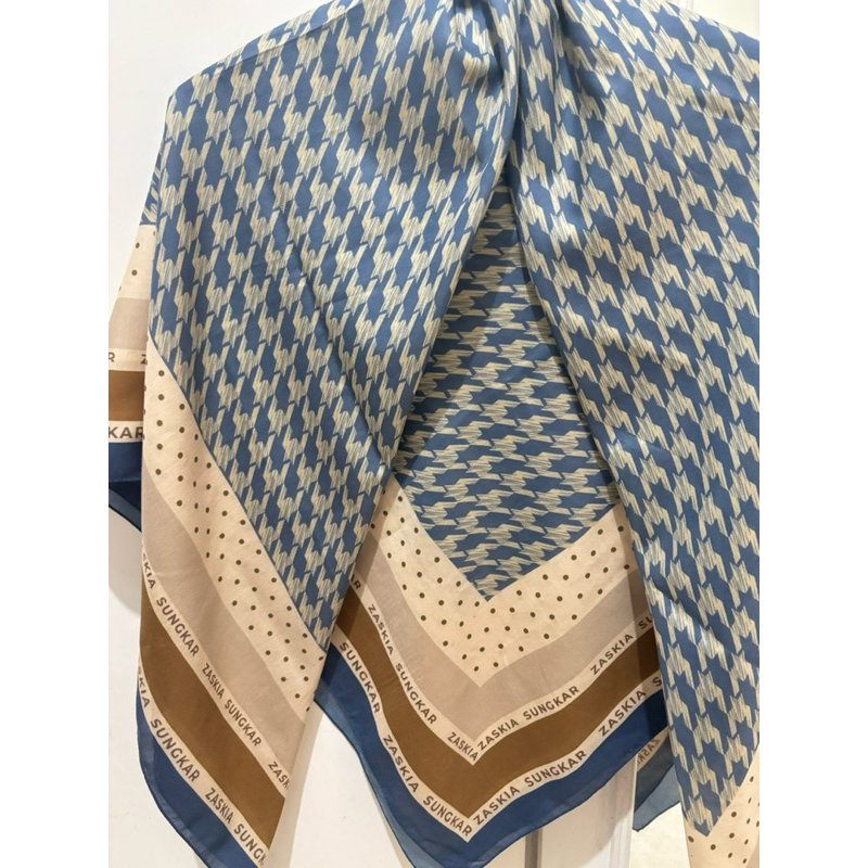 preloved zaskia sungkar scarf
