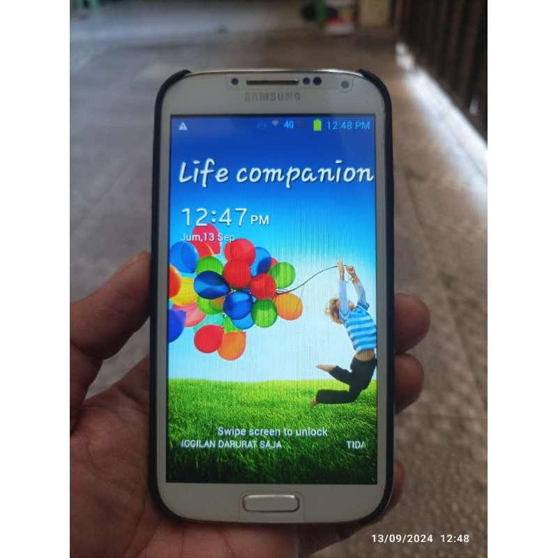 lcd tc hp Samsung Galaxy S4 GT i9500 lcd ori cabutan normal udah tested