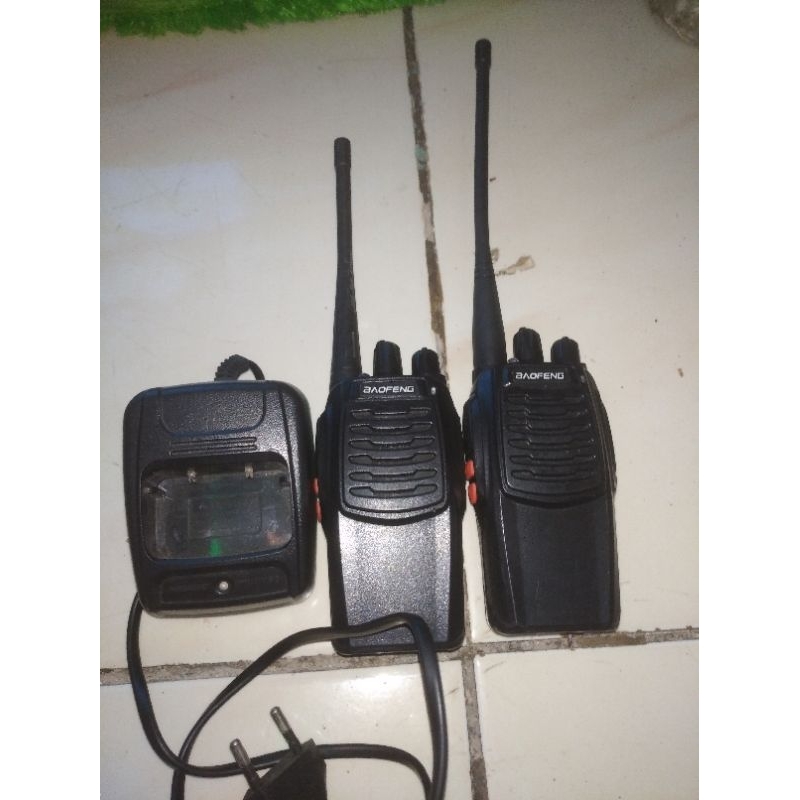 sepasang Ht Walkie-talkie baofeng