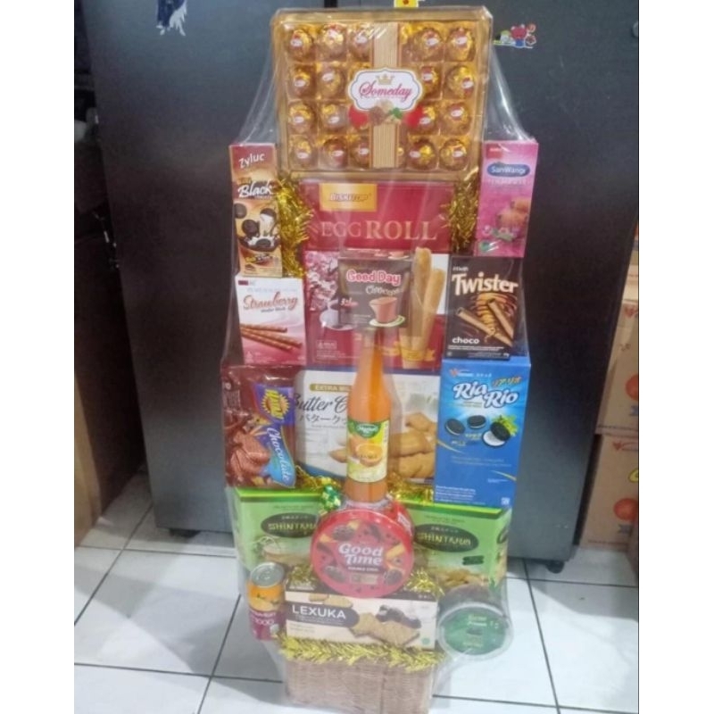 

Bingkisan Hari Raya - Hampers Lebaran- Parsel Snack Lebaran
