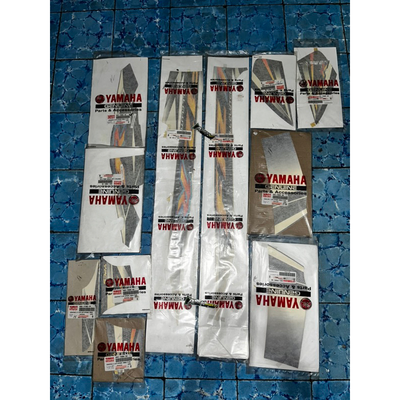 striping fiz r 2004 biru putih original