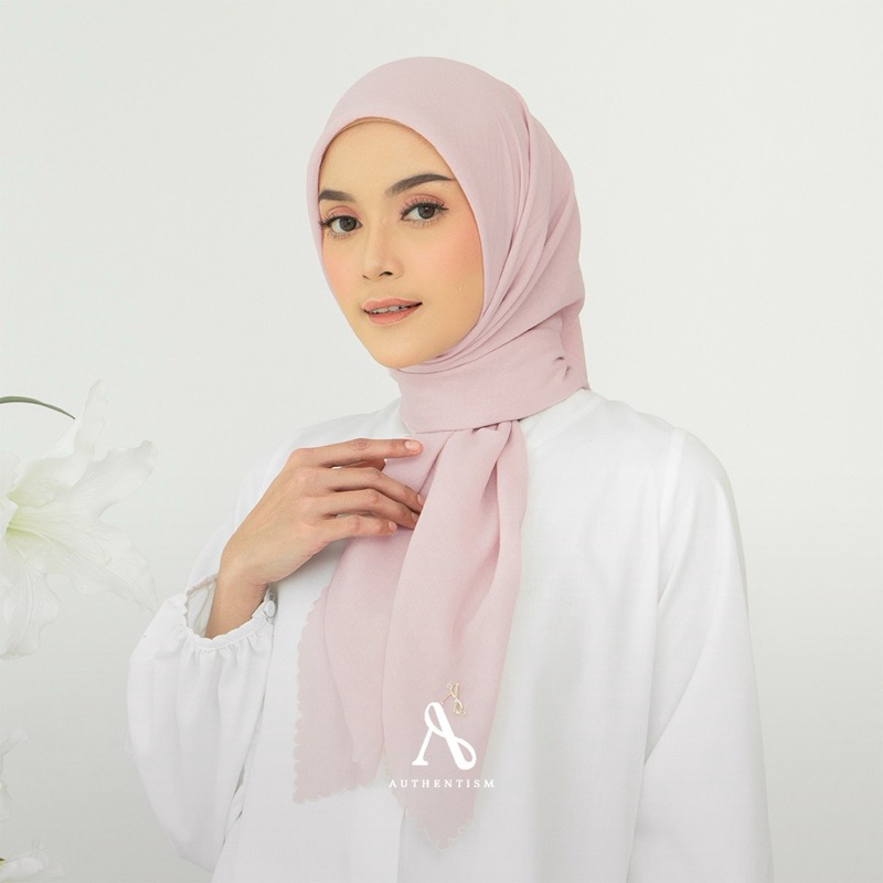 PRELOVED JILBAB HIJAB SEGIEPMAT BALINE BASIC by AUTHENTISM WARNA BLUSH PINK