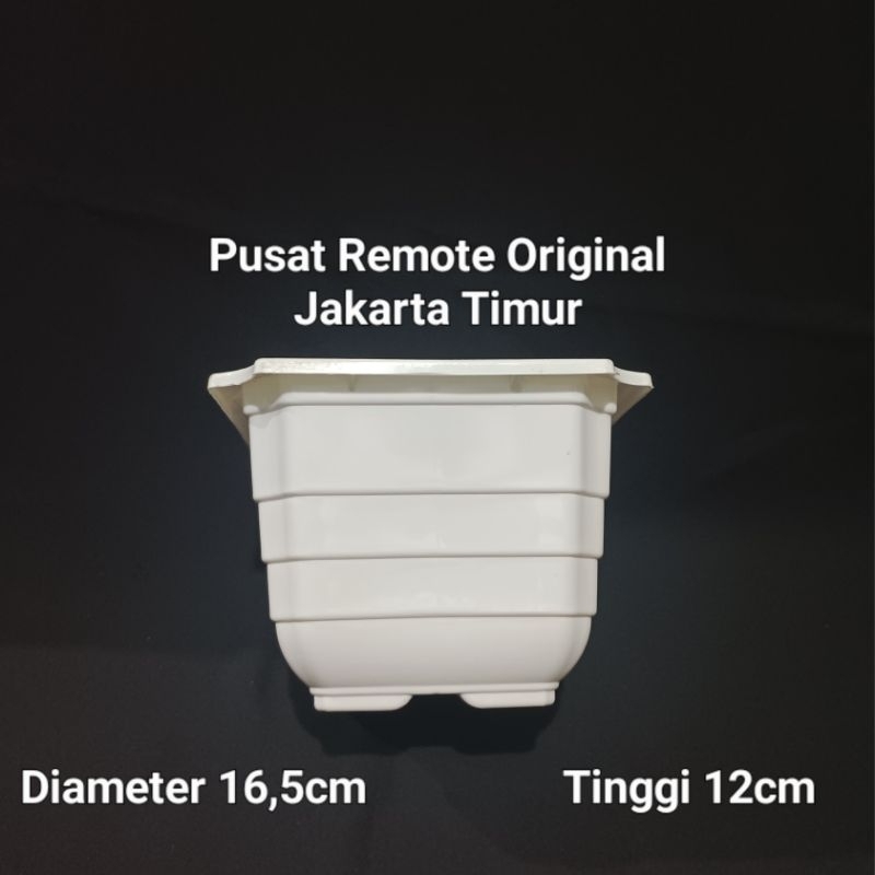 POT TANAMAN BUNGA POT PLASTIK KOTAK SUMMO 16,5CM POT KOTAK DIAMETER 16,5CM