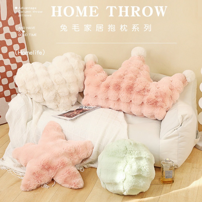 HEART PILLOW BANTAL BULU LOVE BANTAL BULU LOVE PREMIUM IMPORT BANTAL BULU HALUS
