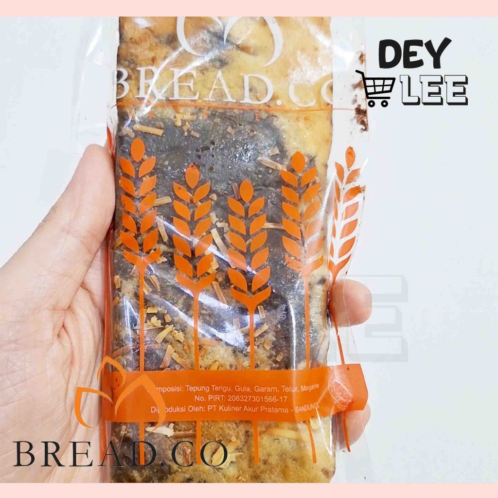 

BREADCO Roti Lipat Cokelat Keju Satuan Bandung