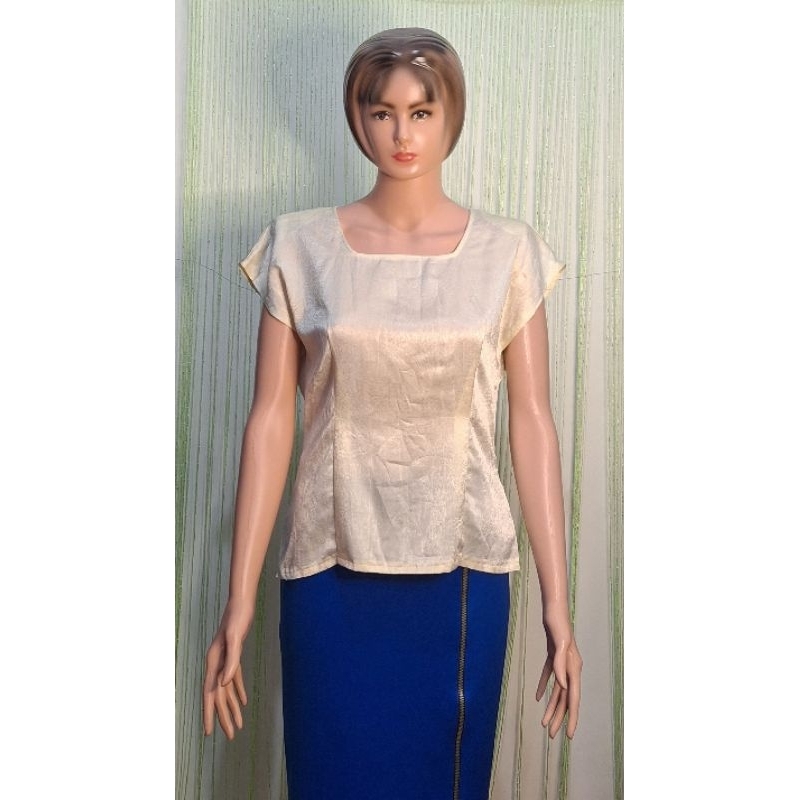 Blouse Putih satin