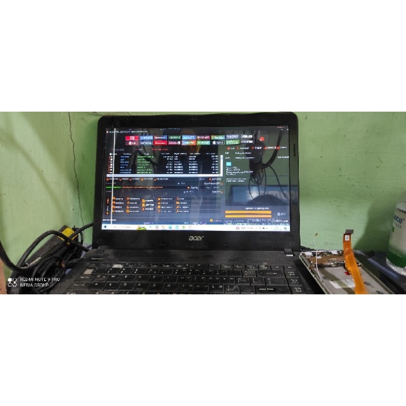 Laptop Acer intel core i3 spek service hape  lengkap