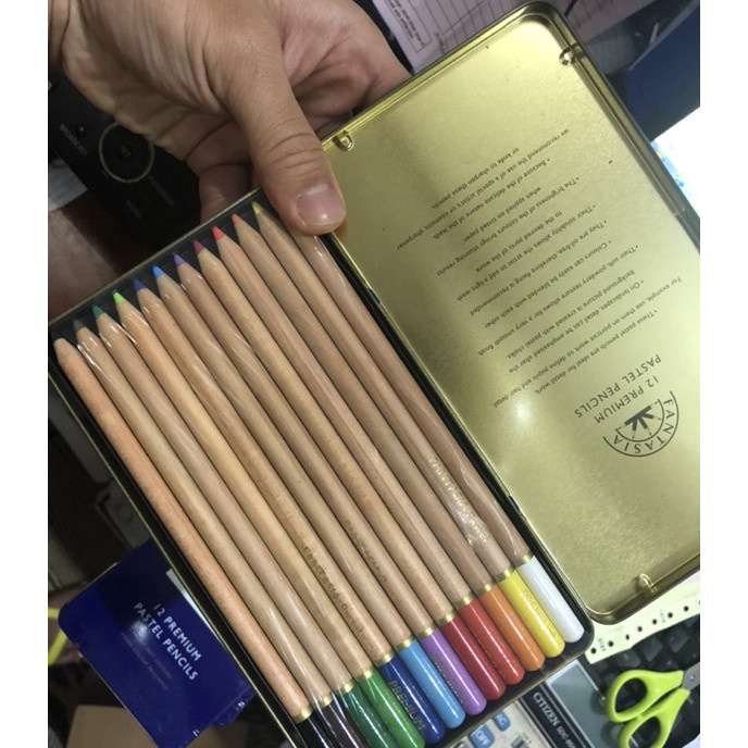 

HJ6 pensil warna premium pastel fantasia 12 warna kaleng