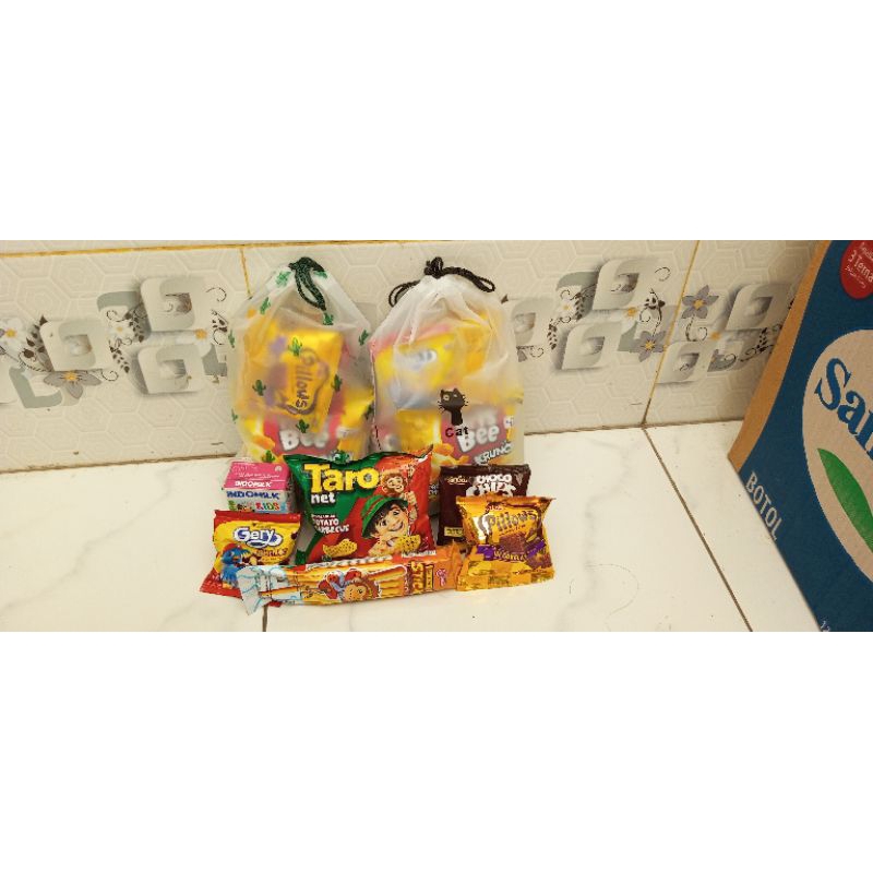 

Hampers Snack Ulang Tahun Anak Pouch Serut AM/Bingkisan Snack ultah