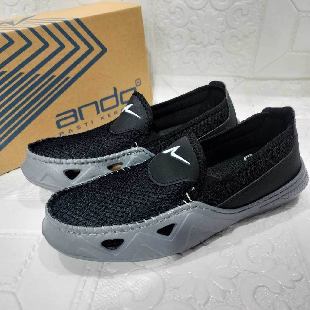 SEPATU ANDO ESCOBAR, SEPATU SLIP ON PRIA.