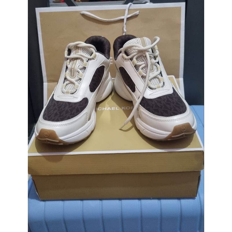 Michael Kros katrina trainer MK shoes