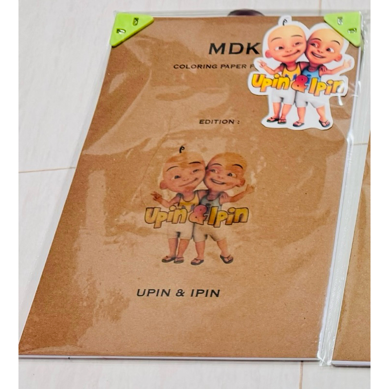 

MDK PAKET Kertas Mewarnai MANILA TEBAL tema UPIN IPIN isi 15 lembar