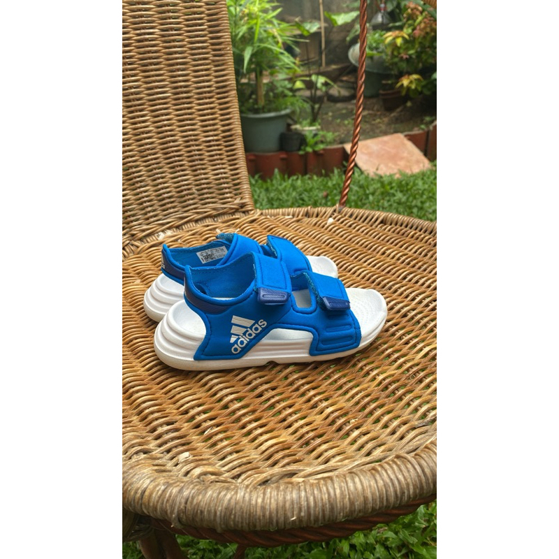 Adidas Kids sandal Preloved