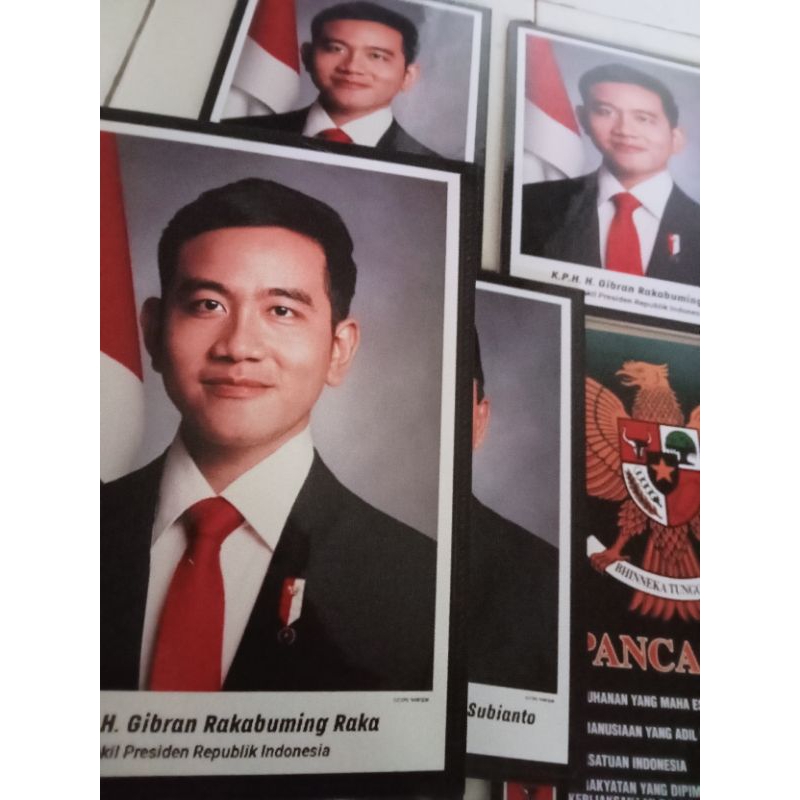 Cetak Foto presiden dan wakil presiden 2024