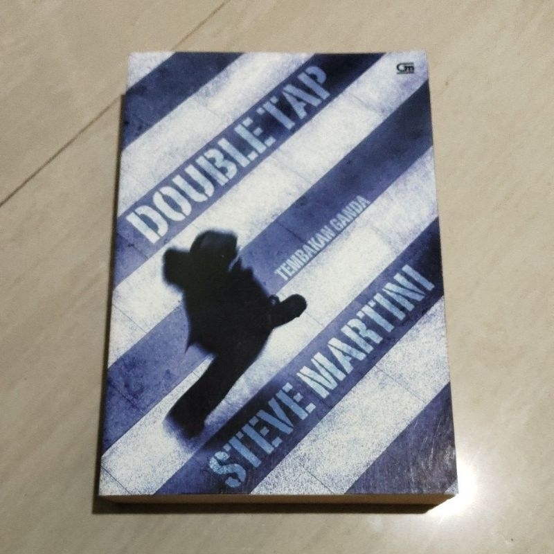 NOVEL ORI DOUBLE TAP ( TEMBAKAN GANDA ) PENERBIT GRAMEDIA