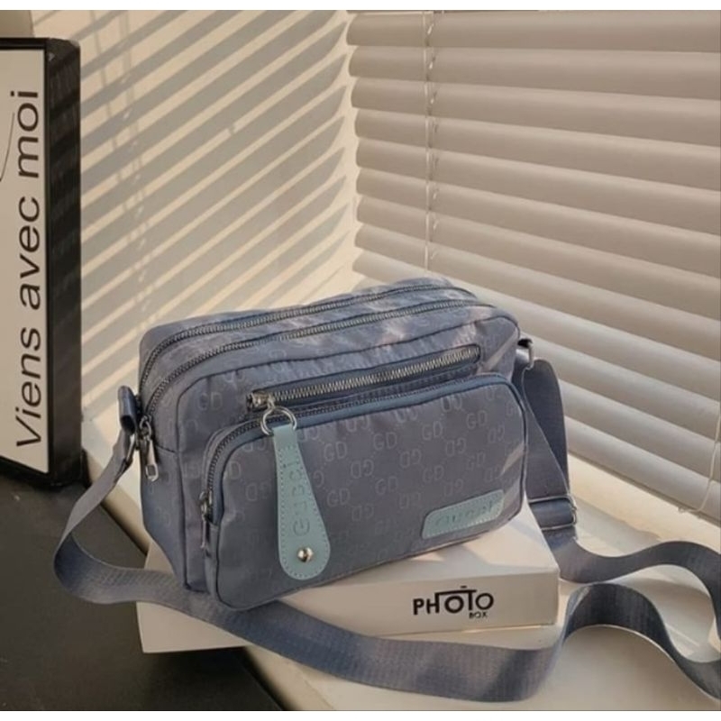 Tas Selempang Wanita Fashion 3337GD