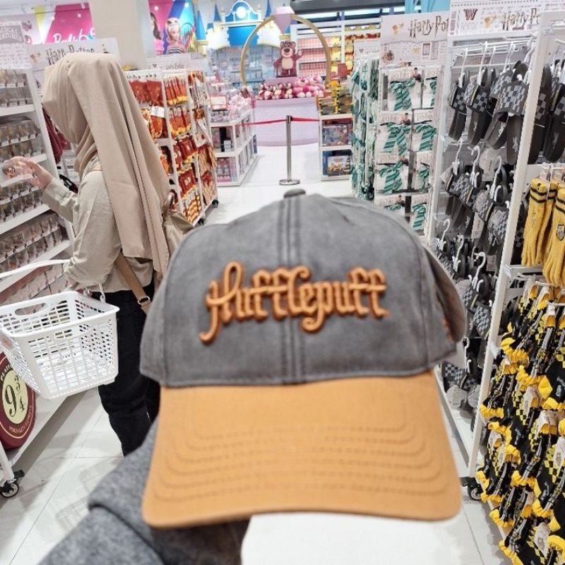 topi hufflepuff harry potter