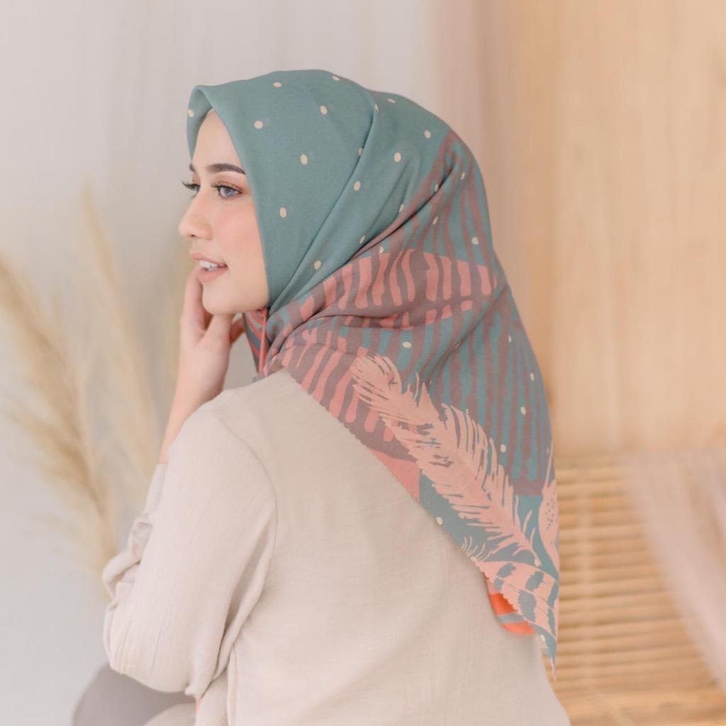 HIJAB SEGI EMPAT | KINAYA NERISA SCARF