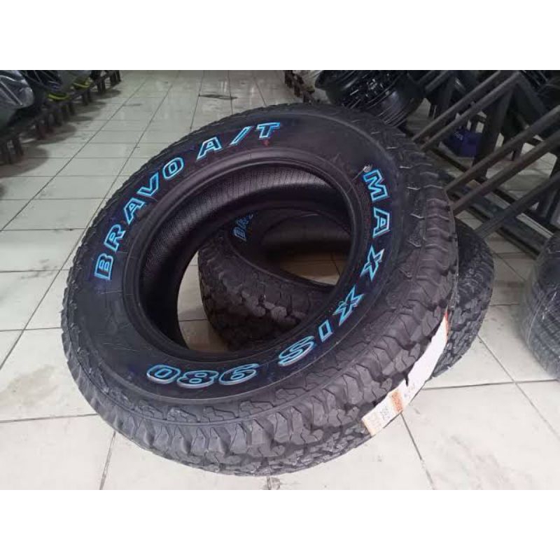 Ban Mobil Maxxis Bravo at 980 265 65 R17