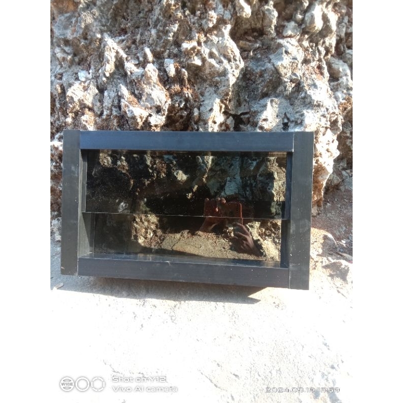 BOVEN JENDELA ALMUNIUM  KACA ZIGZAG