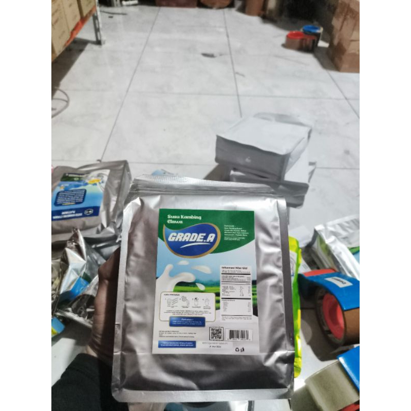 

SUSU KAMBING ETAWA GRADE.A LOW/NON SUGAR AMAN UNTUK PENYAKIT DIEBETES 1KG/1000GR
