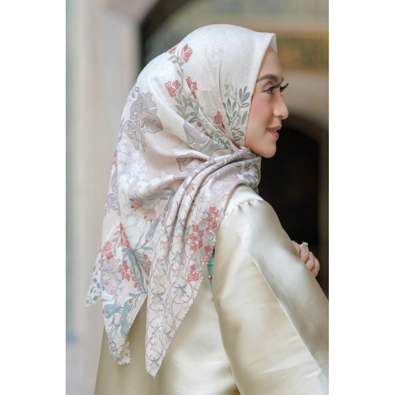 Buttonscarves Topkapi series : Ivory