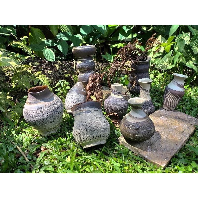 Ceramic Vase [Rekah Series] by Taz Pottery