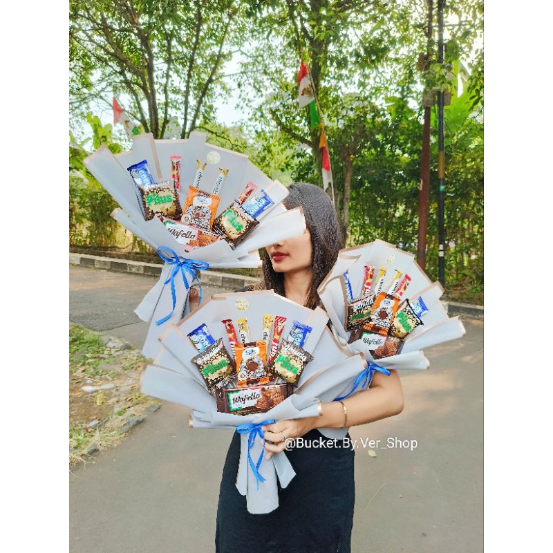 

BUCKET SNACK / BUCKET KELULUSAN / BUCKET PELAJAR / BUCKET ISI RENDOM / GIFT /BUCKET WISUDA