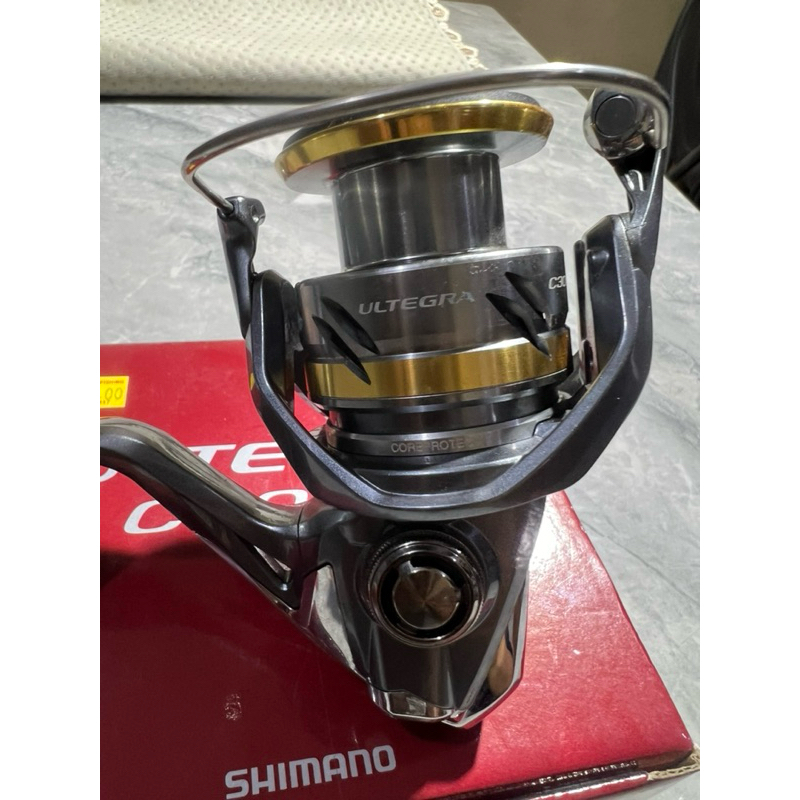 ORIGINAL NEW Shimano ULTEGRA C3000 / fishing reel / spinning