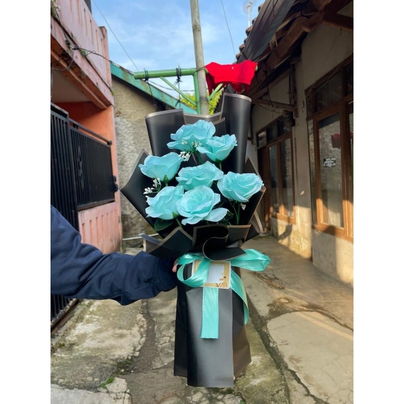 buket happy graduation , buket uang , buket makanan , buket jajanan , buket segala jenis