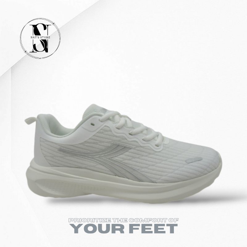 Sepatu Olahraga Pria DIADORA MARKIST - White
