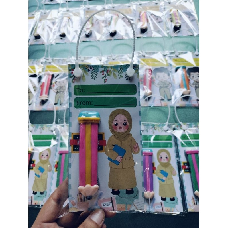 

Hadiah coklat pensil hari guru nasional 25 November terimakasih guruku
